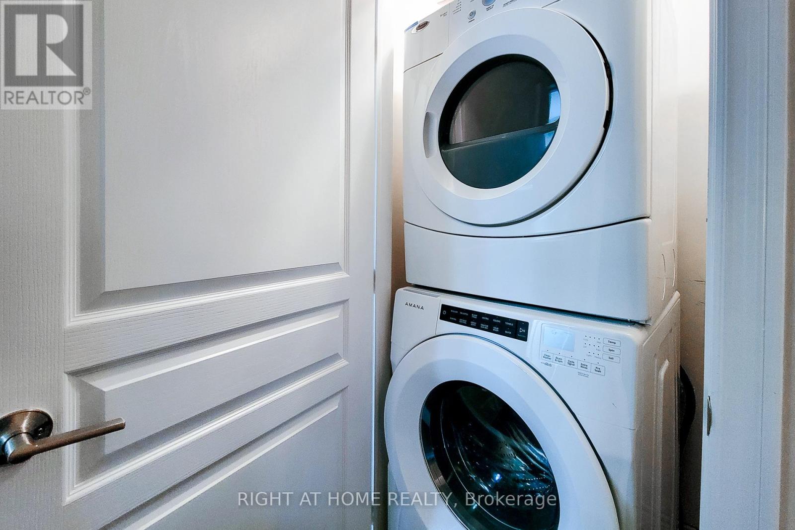 27 Hitching Post Ridge, Hamilton, Ontario  L0R 1C0 - Photo 24 - X12928026