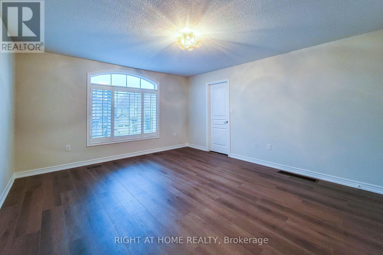 27 Hitching Post Ridge, Hamilton, Ontario  L0R 1C0 - Photo 26 - X12928026