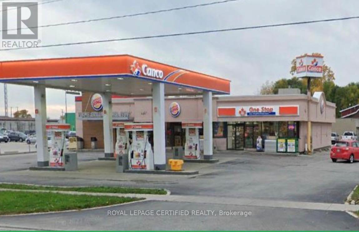 203 INDIAN ROAD S, Sarnia, Ontario