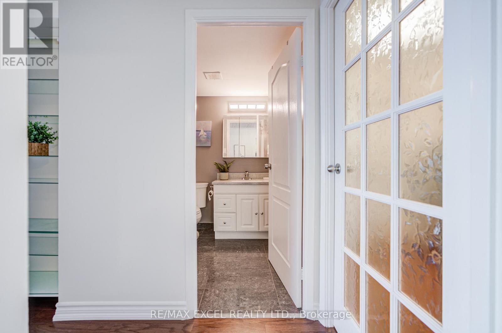 1107 - 5280 Lakeshore Road, Burlington, Ontario  L7L 5R1 - Photo 29 - W12750934