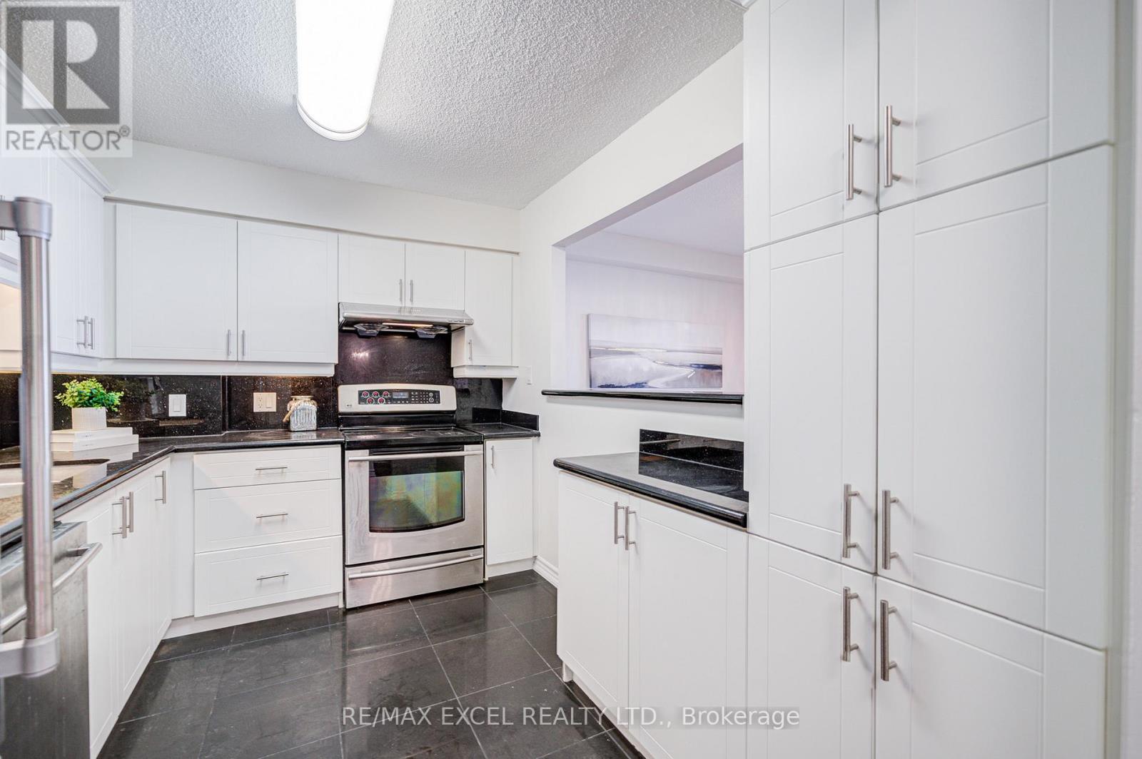 1107 - 5280 Lakeshore Road, Burlington, Ontario  L7L 5R1 - Photo 13 - W12750934