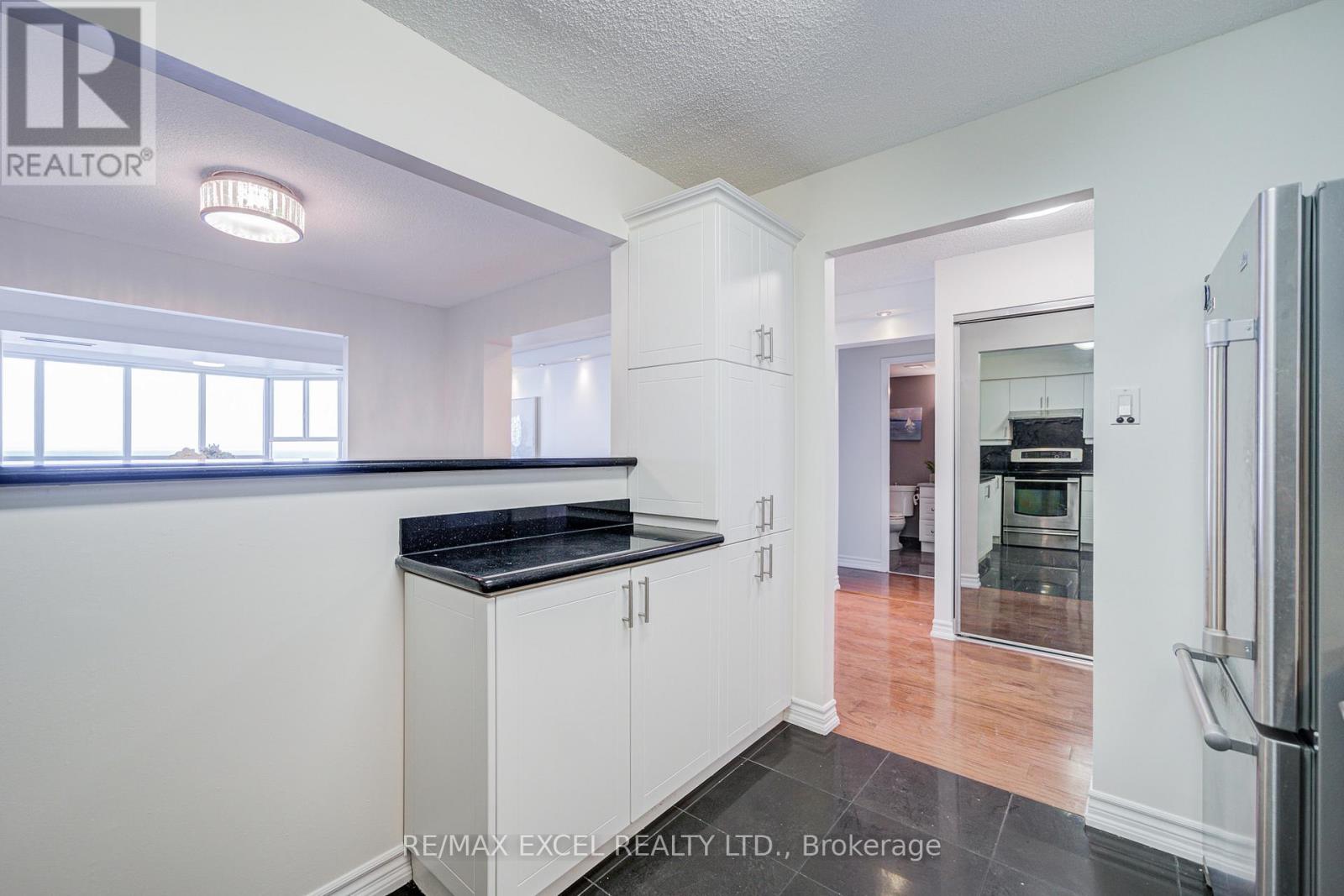 1107 - 5280 Lakeshore Road, Burlington, Ontario  L7L 5R1 - Photo 17 - W12750934