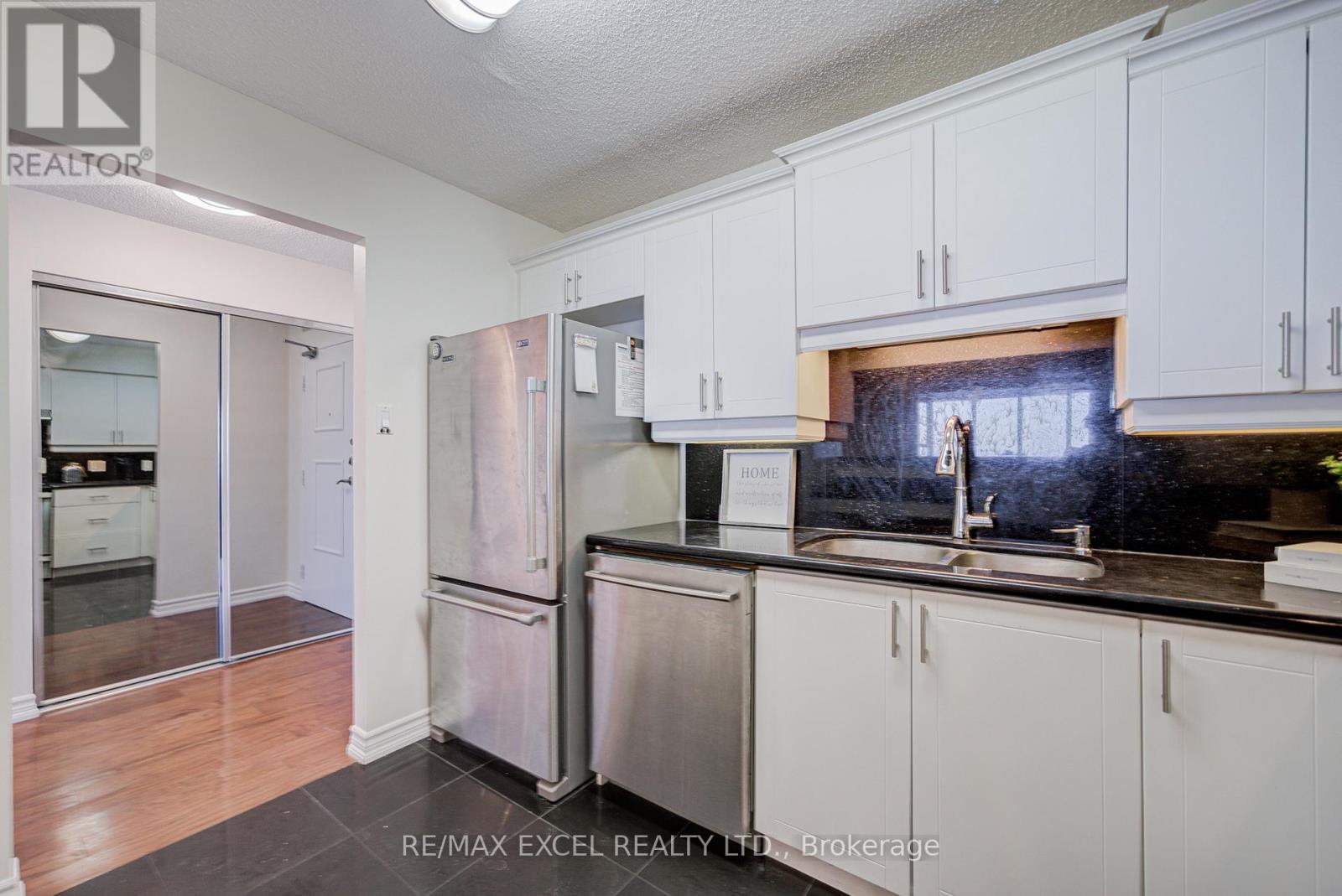 1107 - 5280 Lakeshore Road, Burlington, Ontario  L7L 5R1 - Photo 16 - W12750934