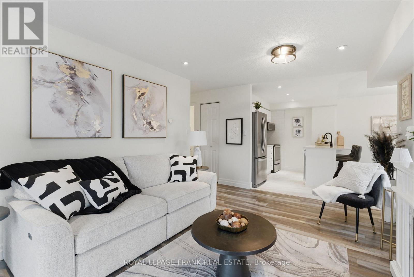 301 - 75 Shipway Avenue, Clarington, Ontario L1B 0B8 - Photo 7 - E12928076