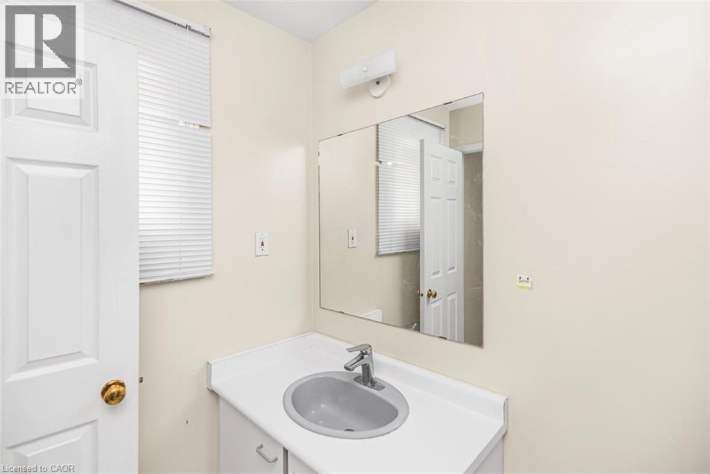 391 Stone Church Road E Unit# 52, Hamilton, Ontario L9B 2H2 - Photo 31 - 40815601