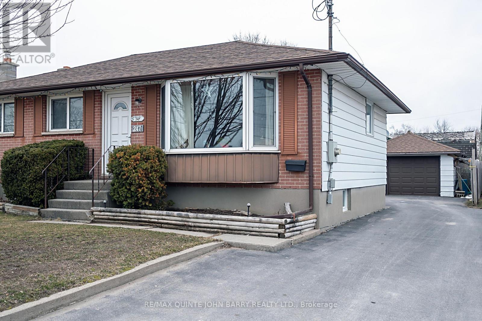 247 West Street, Quinte West, Ontario  K8V 2N2 - Photo 3 - X12928238