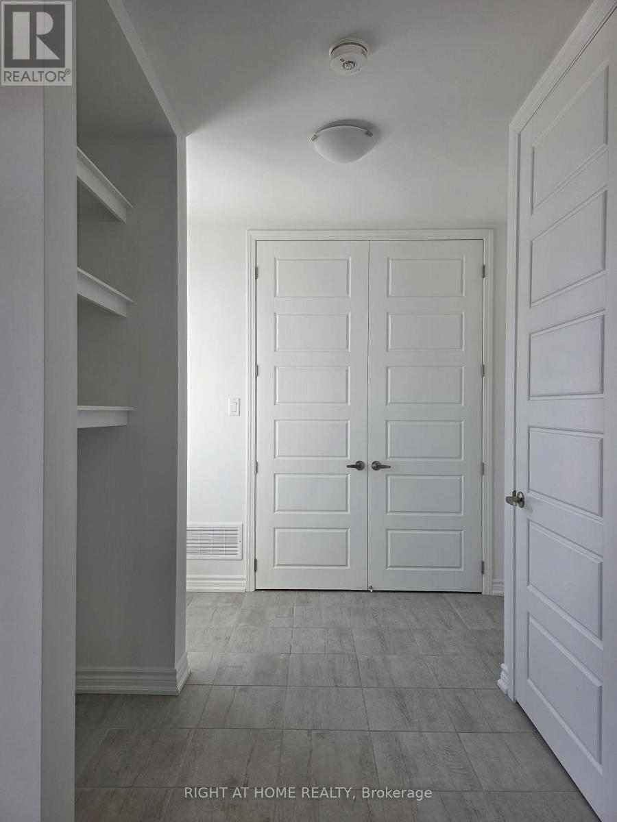 84 Yorkshire Drive, Barrie, Ontario  L9J 1B5 - Photo 23 - S12841182