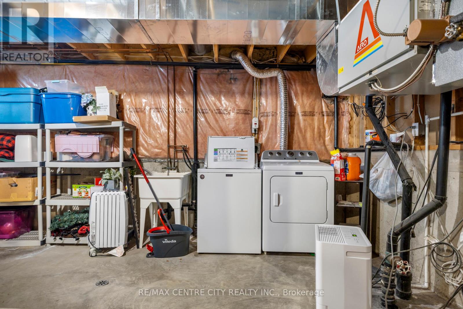 Photo 19 of 28 for 2623 Avon Drive