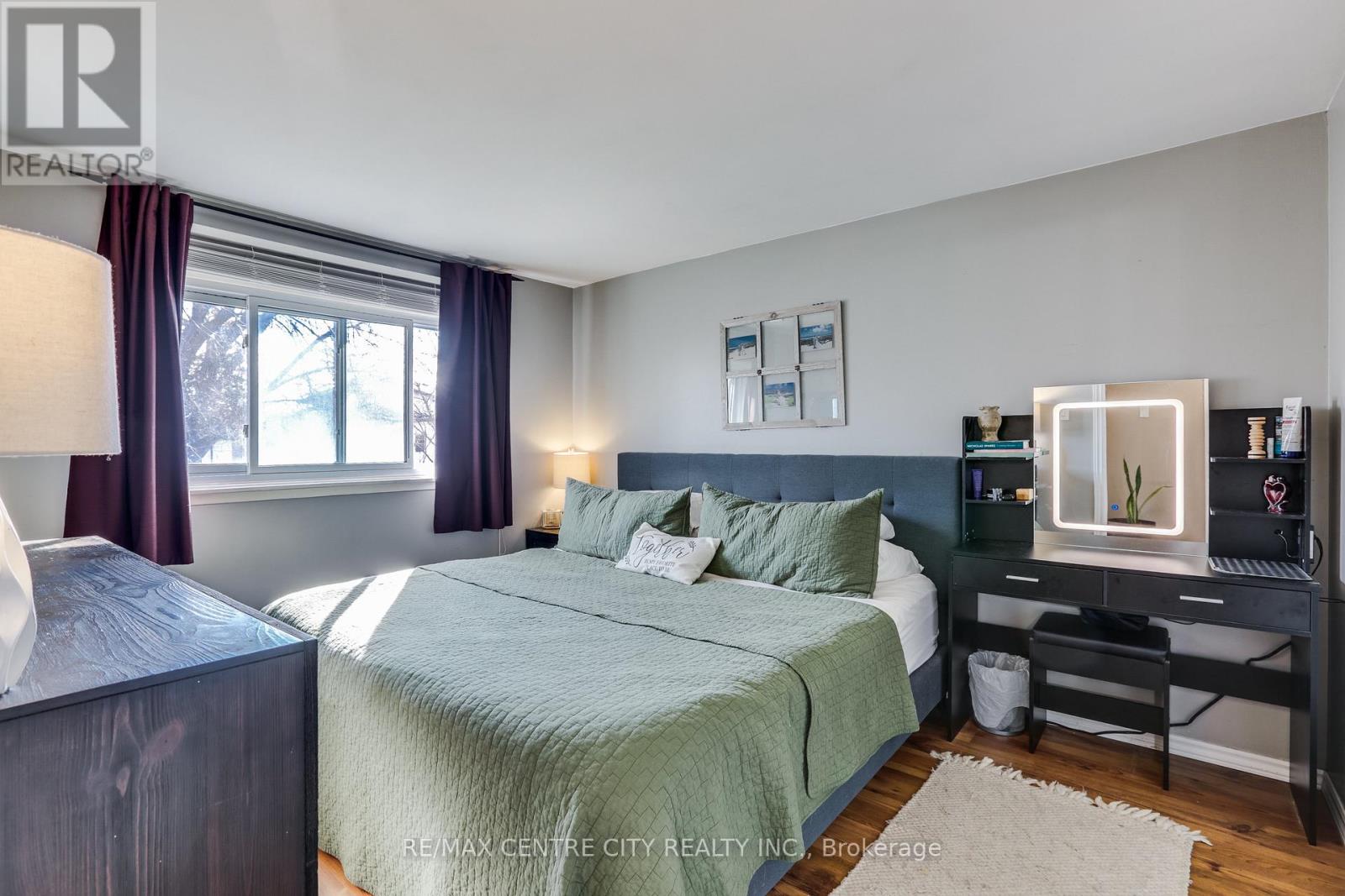 1042 Jalna Boulevard, London South, Ontario  N6E 2M1 - Photo 16 - X12928094