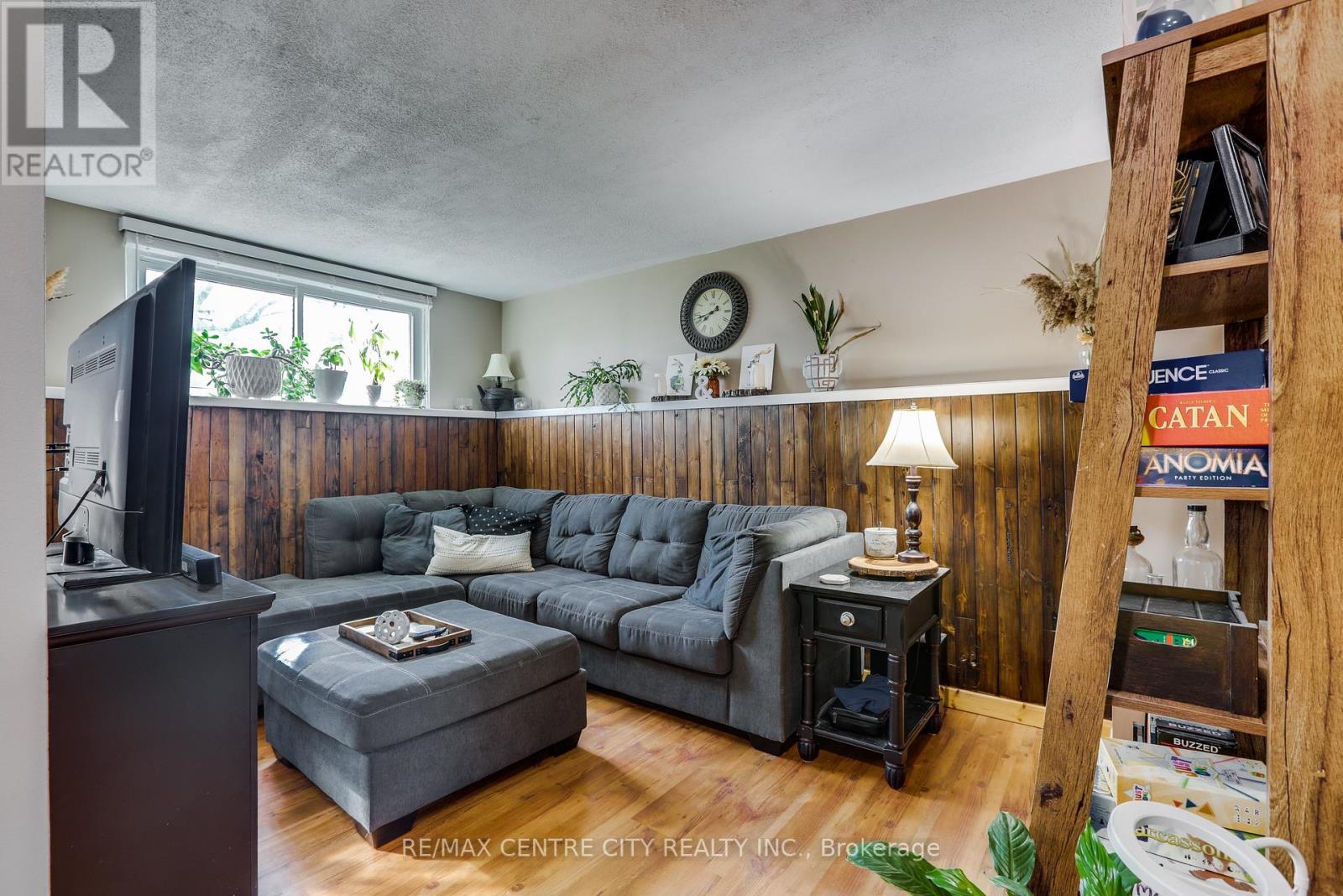 1042 Jalna Boulevard, London South, Ontario  N6E 2M1 - Photo 24 - X12928094