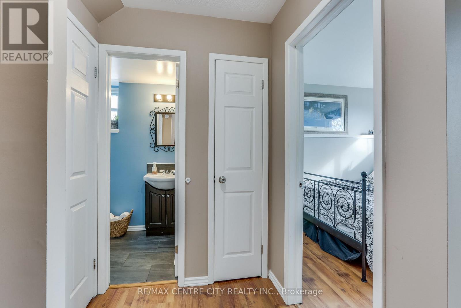 1042 Jalna Boulevard, London South, Ontario  N6E 2M1 - Photo 28 - X12928094