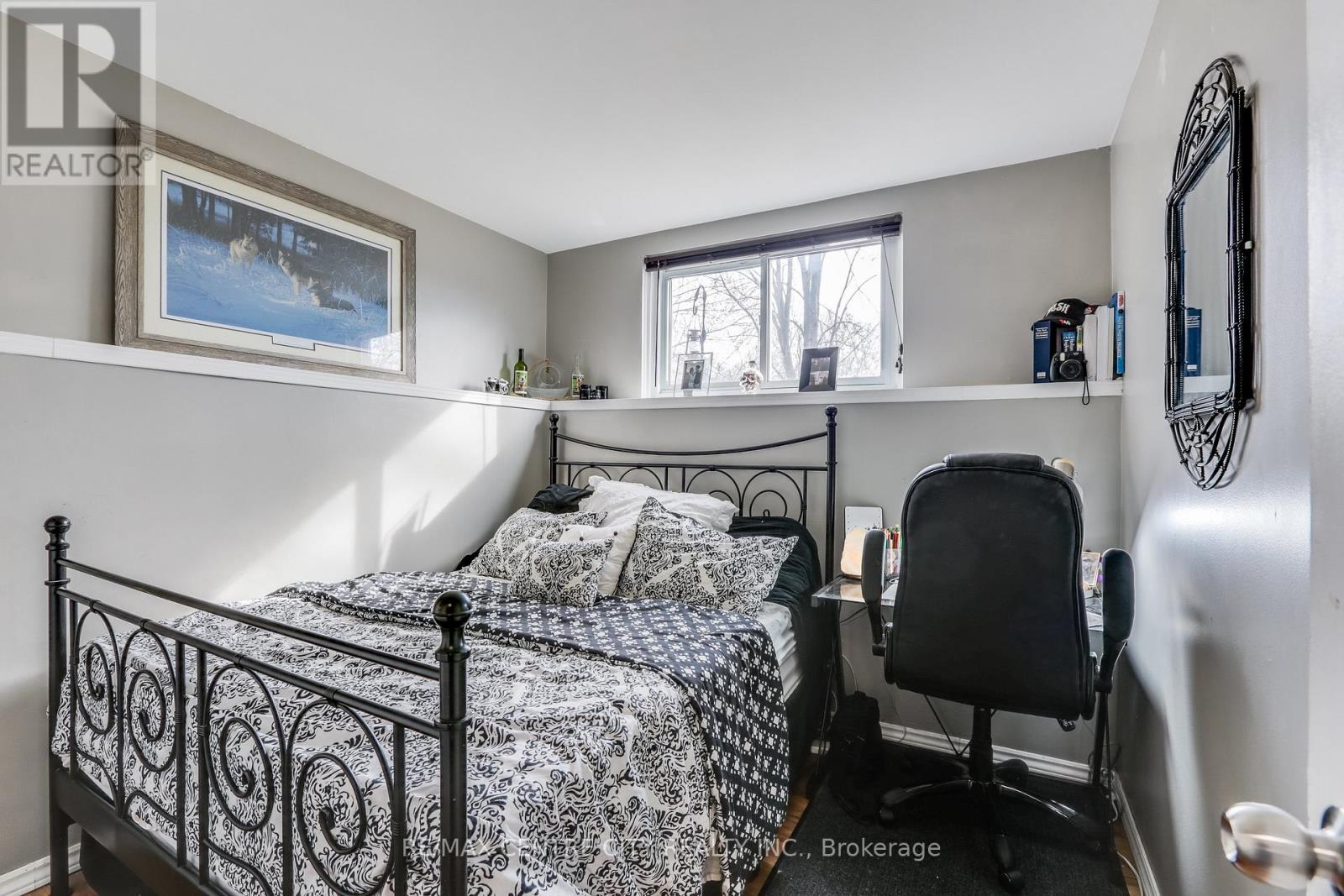 1042 Jalna Boulevard, London South, Ontario  N6E 2M1 - Photo 29 - X12928094