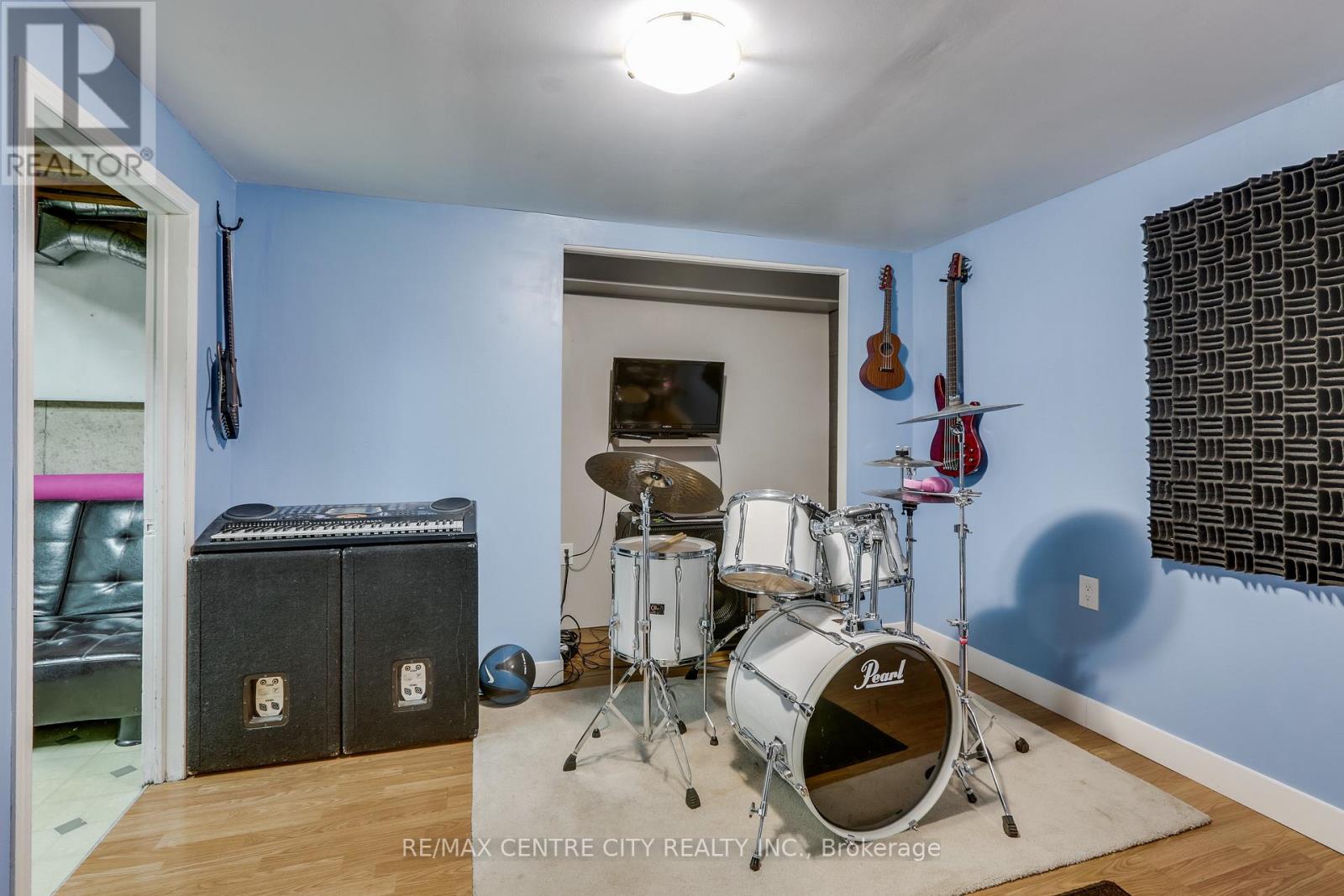 1042 Jalna Boulevard, London South, Ontario  N6E 2M1 - Photo 33 - X12928094