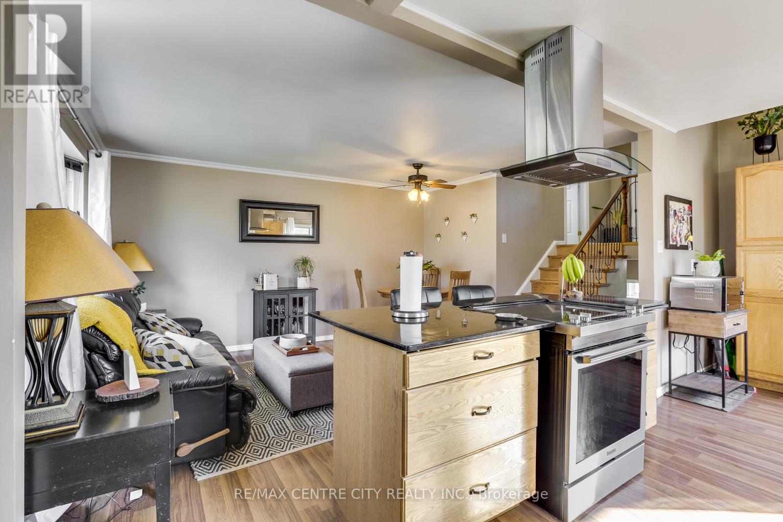 1042 Jalna Boulevard, London South, Ontario  N6E 2M1 - Photo 5 - X12928094