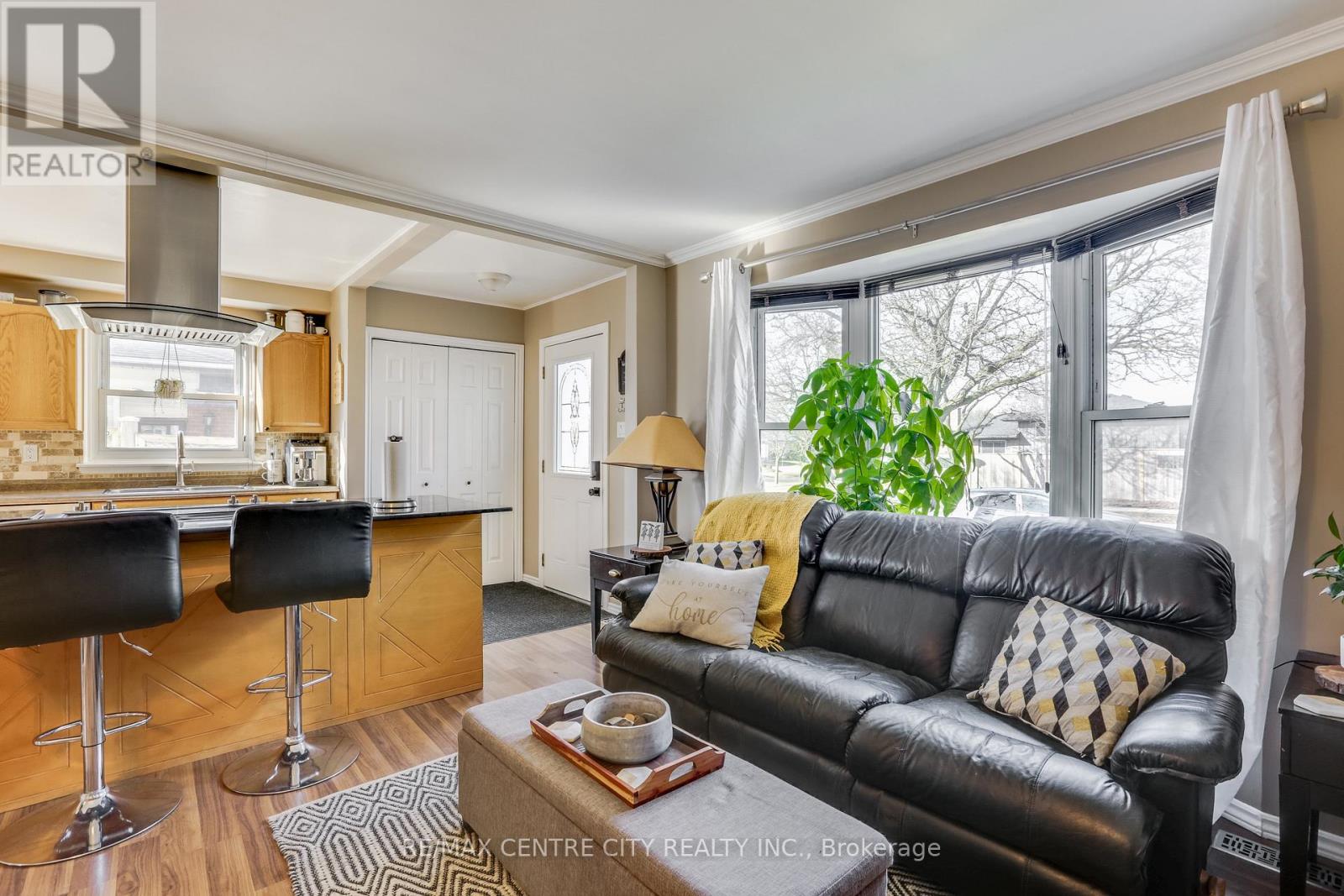 1042 Jalna Boulevard, London South, Ontario  N6E 2M1 - Photo 7 - X12928094