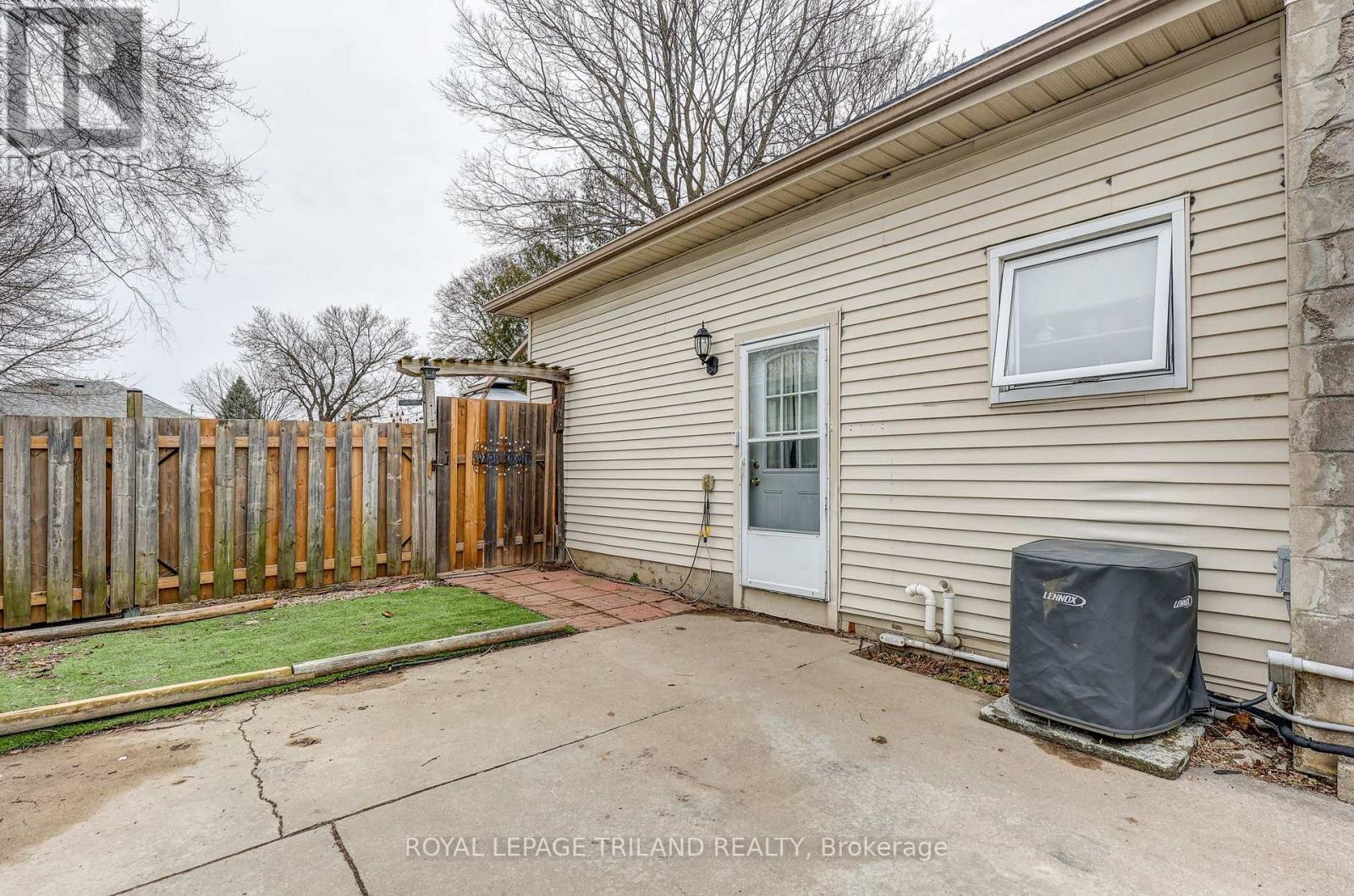 70 Homan Street, London East, Ontario  N5Z 1A8 - Photo 5 - X12928144