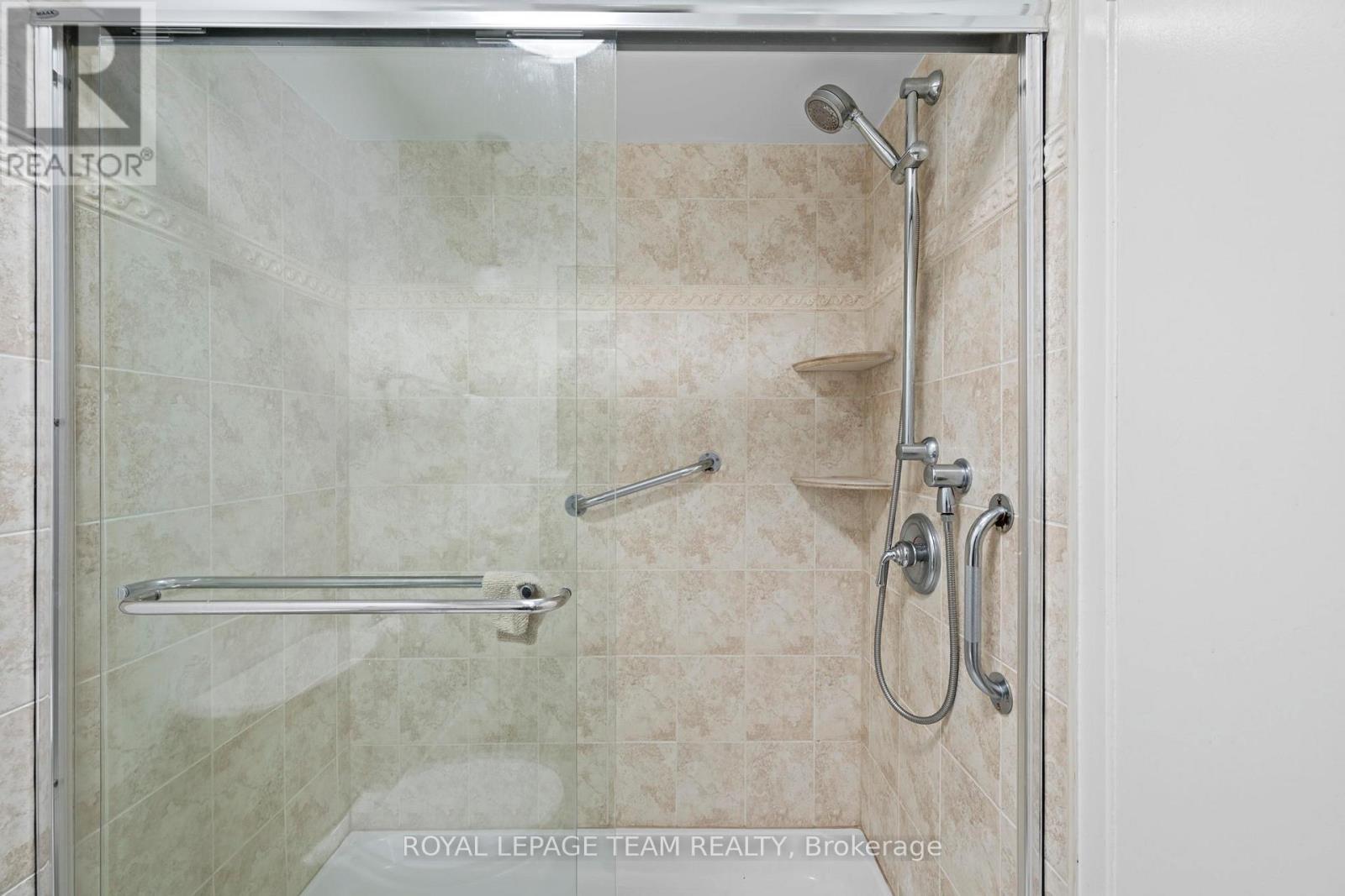 6 Kittansett Court, Ottawa, Ontario  K2S 1B9 - Photo 28 - X12928070