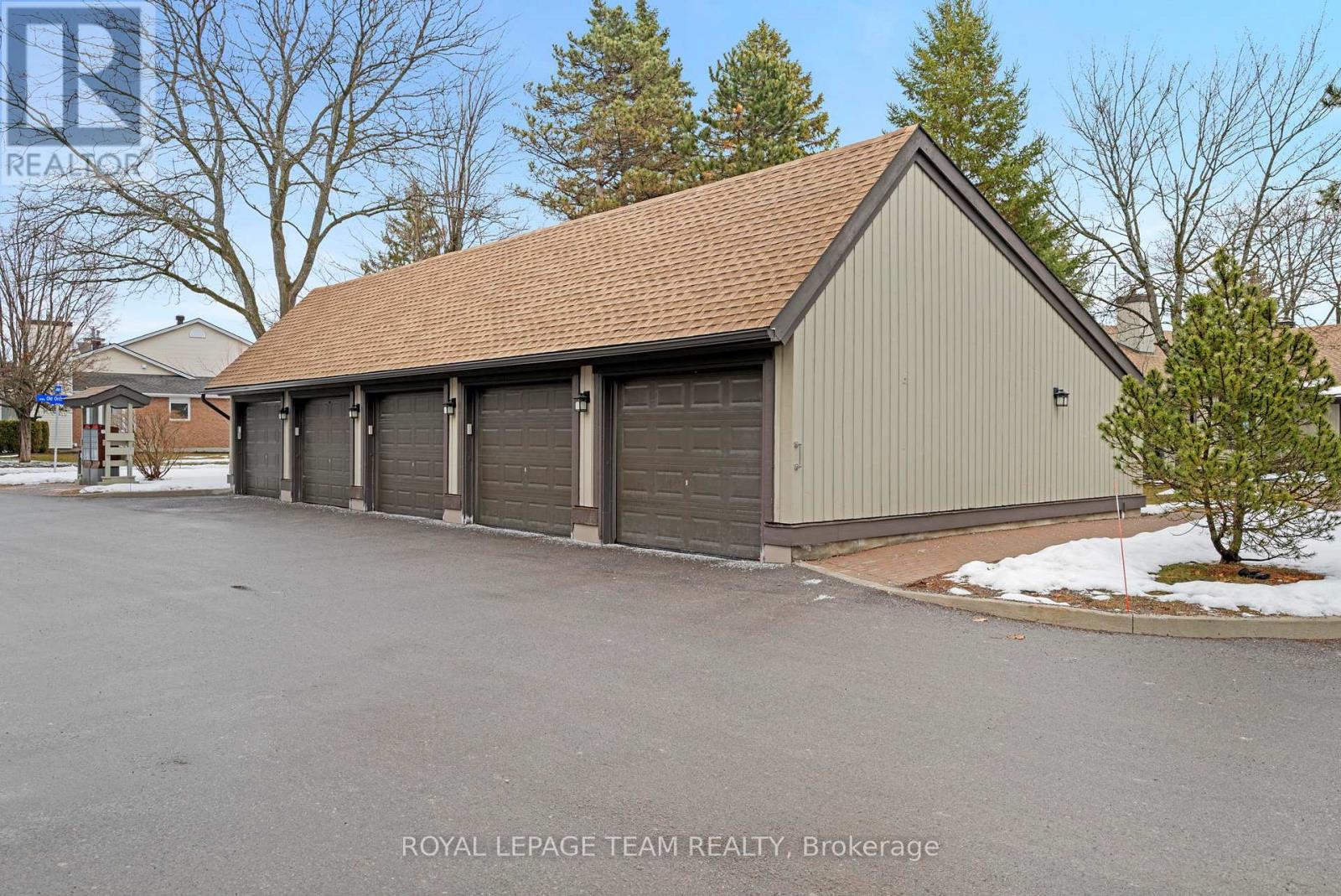 6 Kittansett Court, Ottawa, Ontario  K2S 1B9 - Photo 41 - X12928070