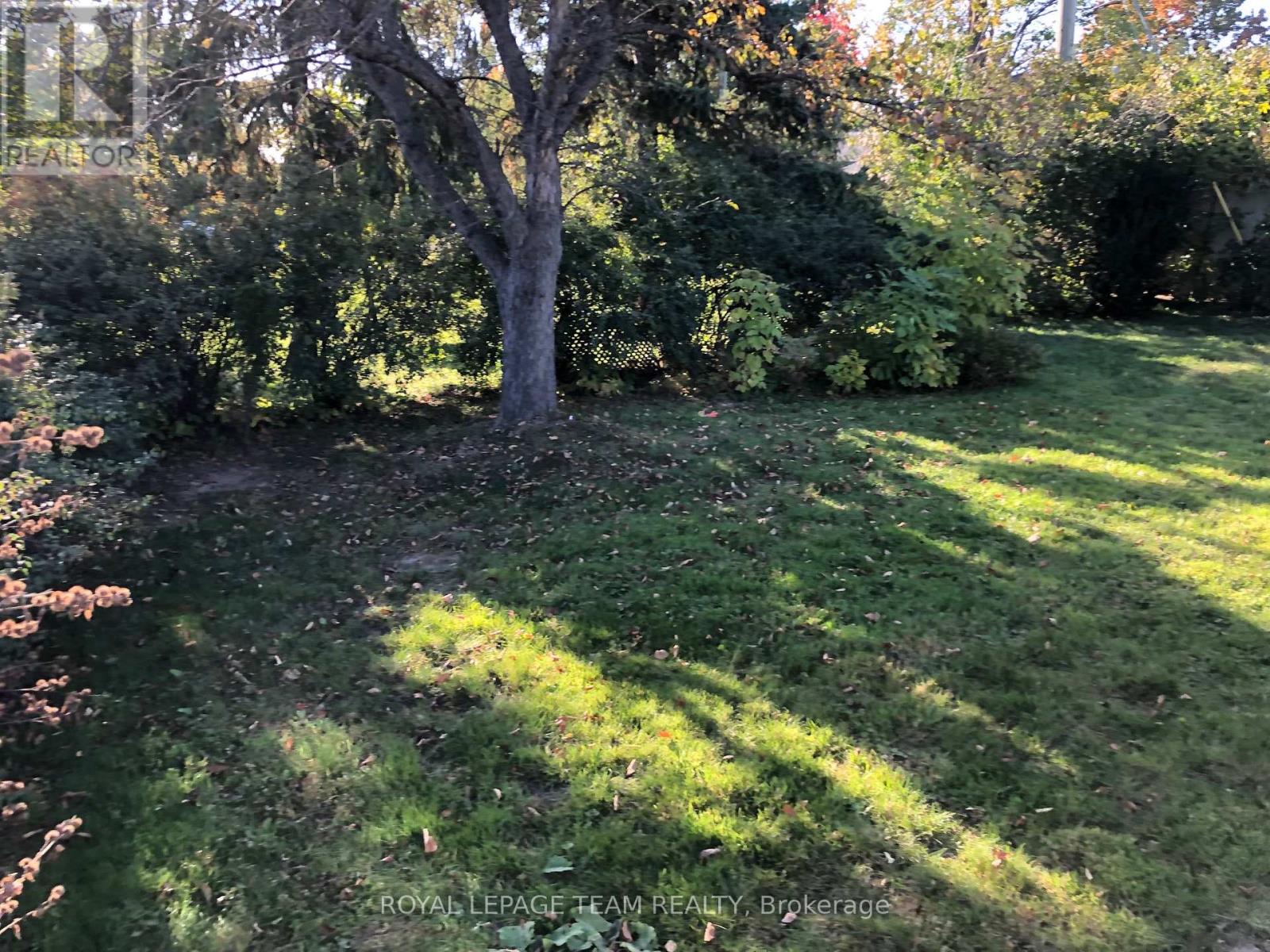 #b - 1180 Southwood Drive, Ottawa, Ontario  K2C 3C3 - Photo 21 - X12928232