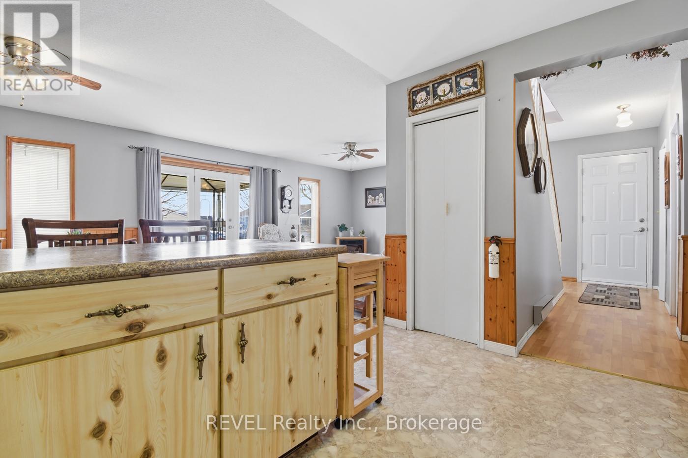 2757 North Shore Drive Drive E, Haldimand, Ontario  N0A 1K0 - Photo 10 - X12928096