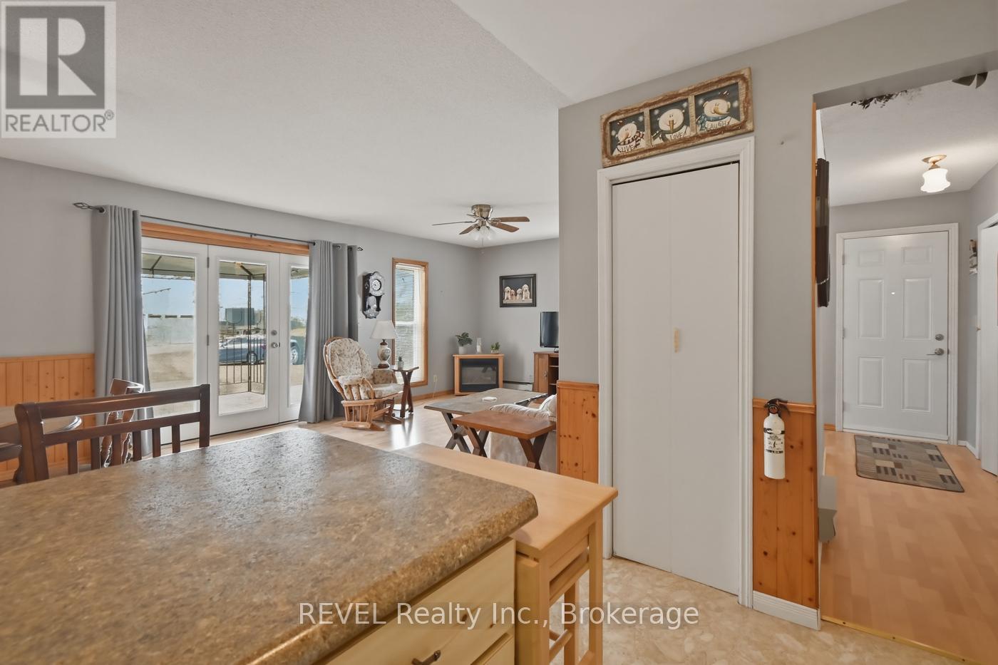 2757 North Shore Drive Drive E, Haldimand, Ontario  N0A 1K0 - Photo 12 - X12928096