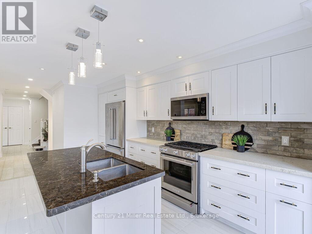 2094 Redstone Crescent, Oakville, Ontario  L6M 5B1 - Photo 14 - W12928182