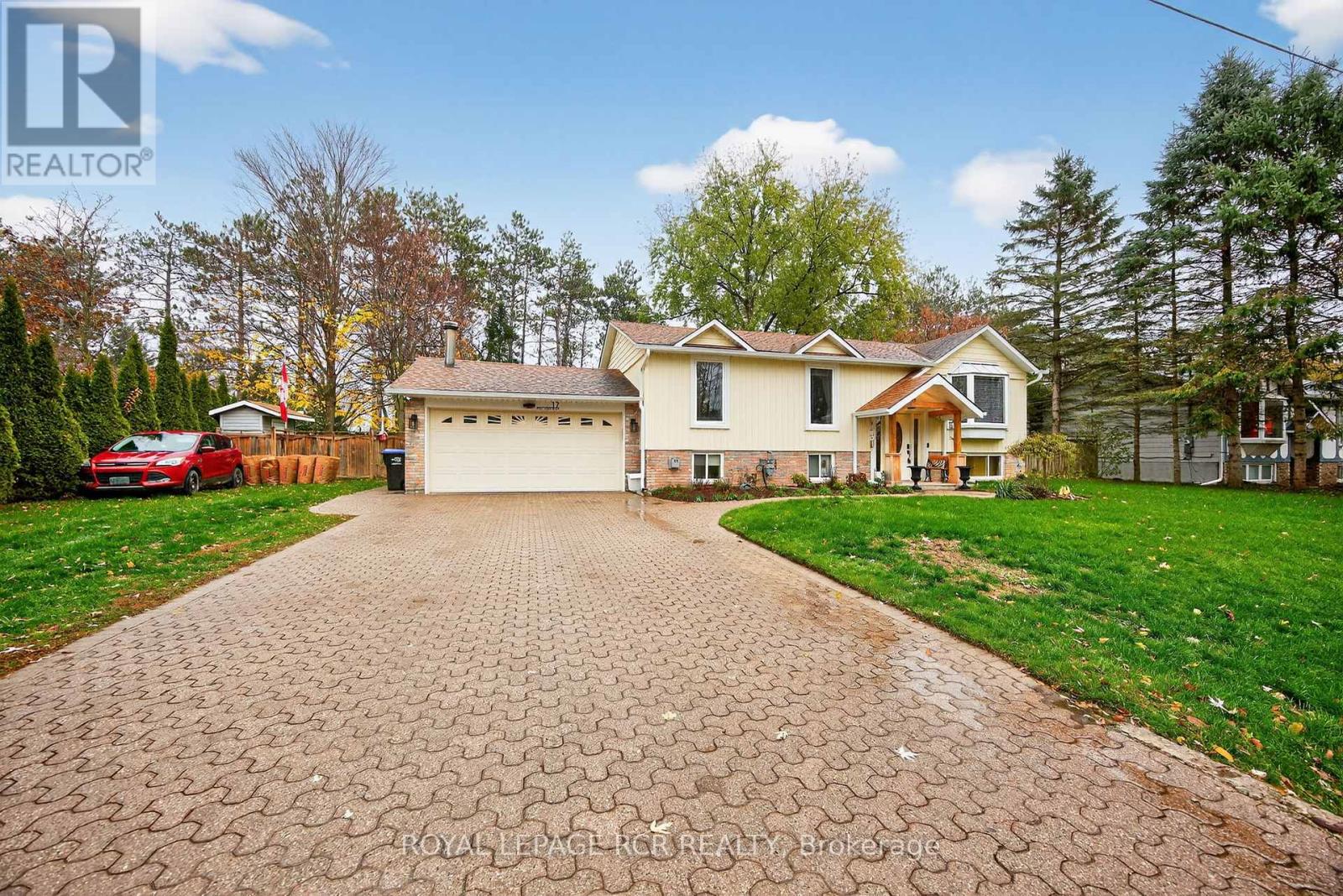 17 Pine Park Boulevard, Adjala-Tosorontio, Ontario  L0M 1J0 - Photo 2 - N12875582