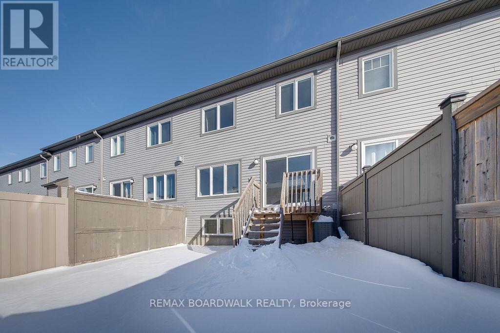 132 Conifer Creek Circle, Ottawa, Ontario  K2M 0M2 - Photo 49 - X12883380