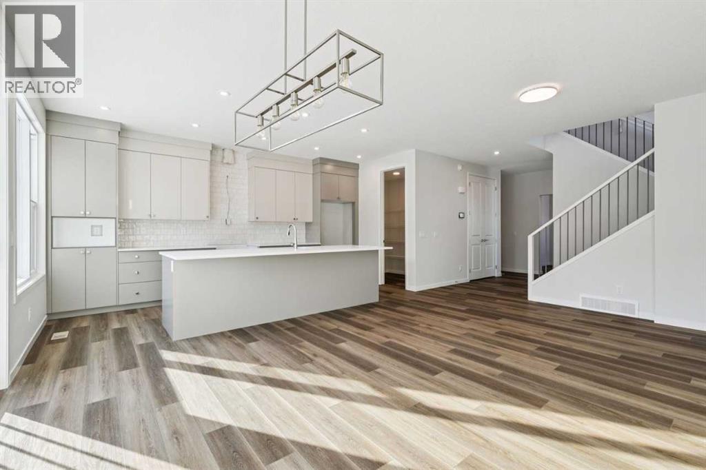 28 Calhoun Rise Ne, Calgary, Alberta  T3P 2P5 - Photo 9 - A2284046