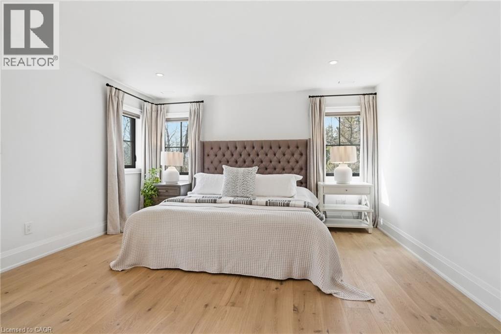 136 Rockcliffe Road, Waterdown, Ontario  L9H 7H3 - Photo 24 - 40815494