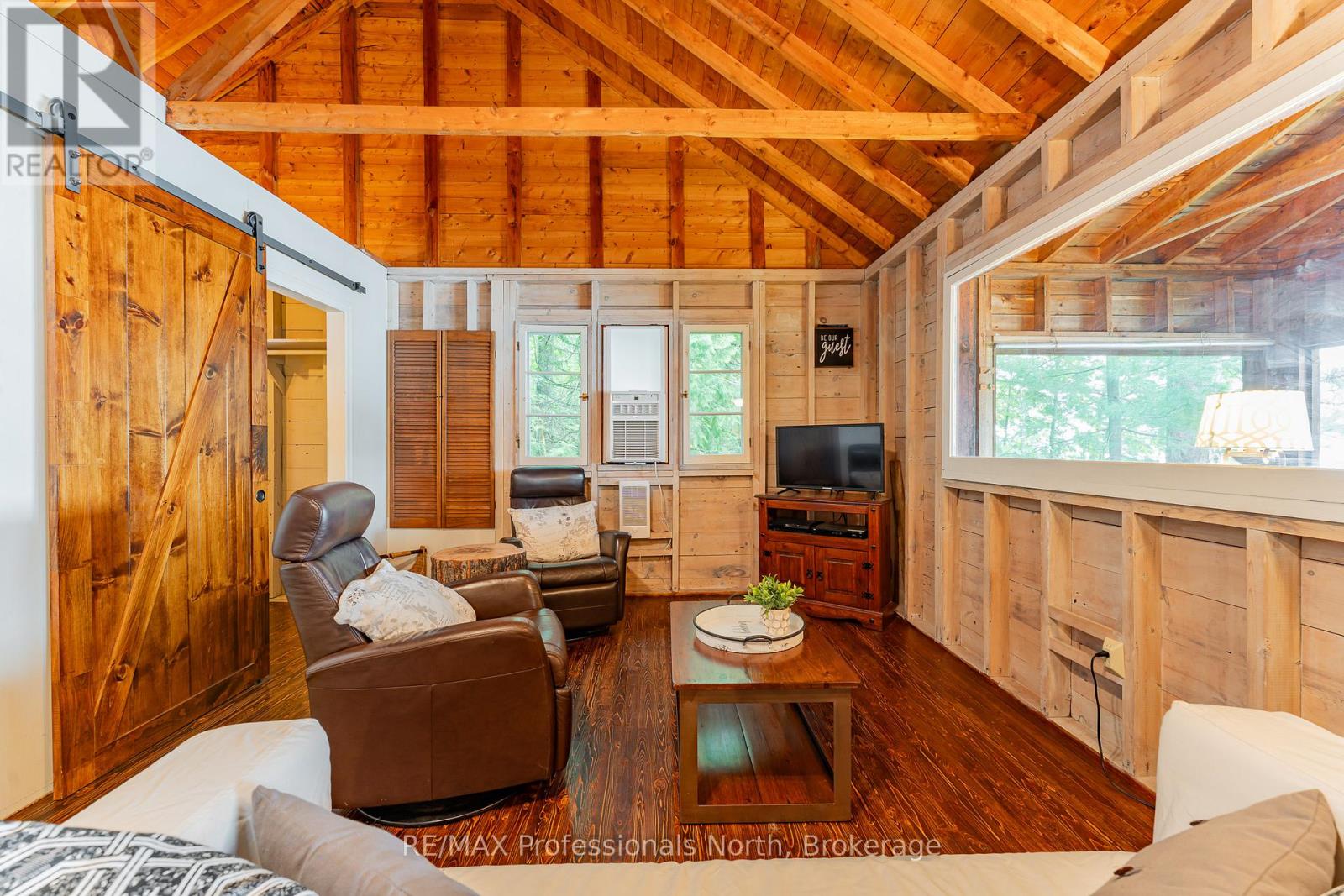 1030 Schaefer's Road, Minden Hills (Lutterworth), Ontario  K0M 2K0 - Photo 17 - X12928078