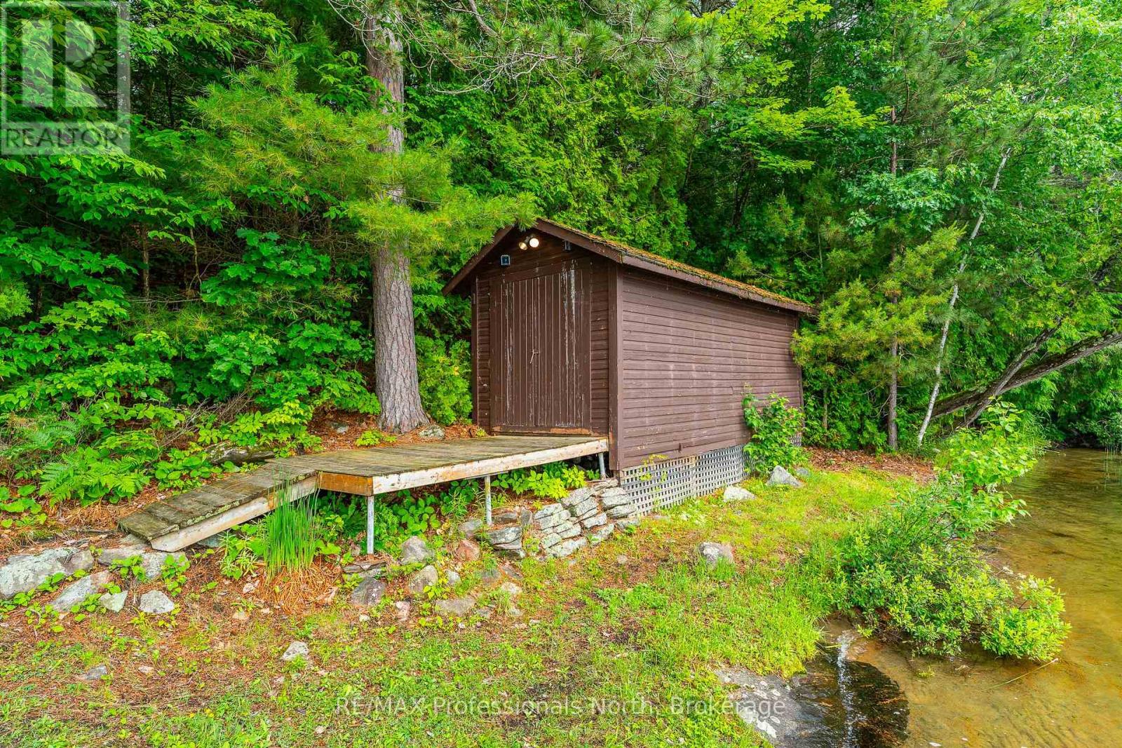 1030 Schaefer's Road, Minden Hills (Lutterworth), Ontario  K0M 2K0 - Photo 39 - X12928078