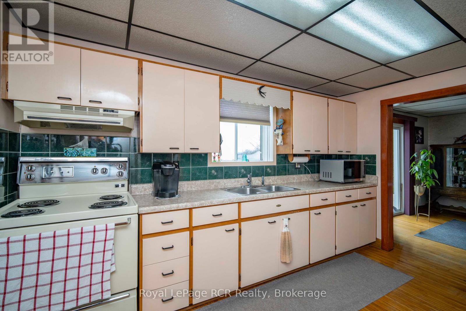 318869 Grey Road 1 Road, Georgian Bluffs, Ontario  N4K 5N4 - Photo 15 - X12928154