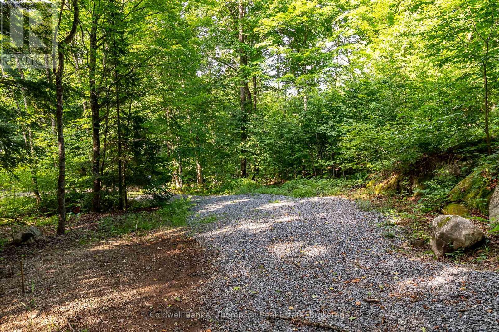 1106 Delia Road, Bracebridge, Ontario P0B 1L0 - Photo 14 - X12928198