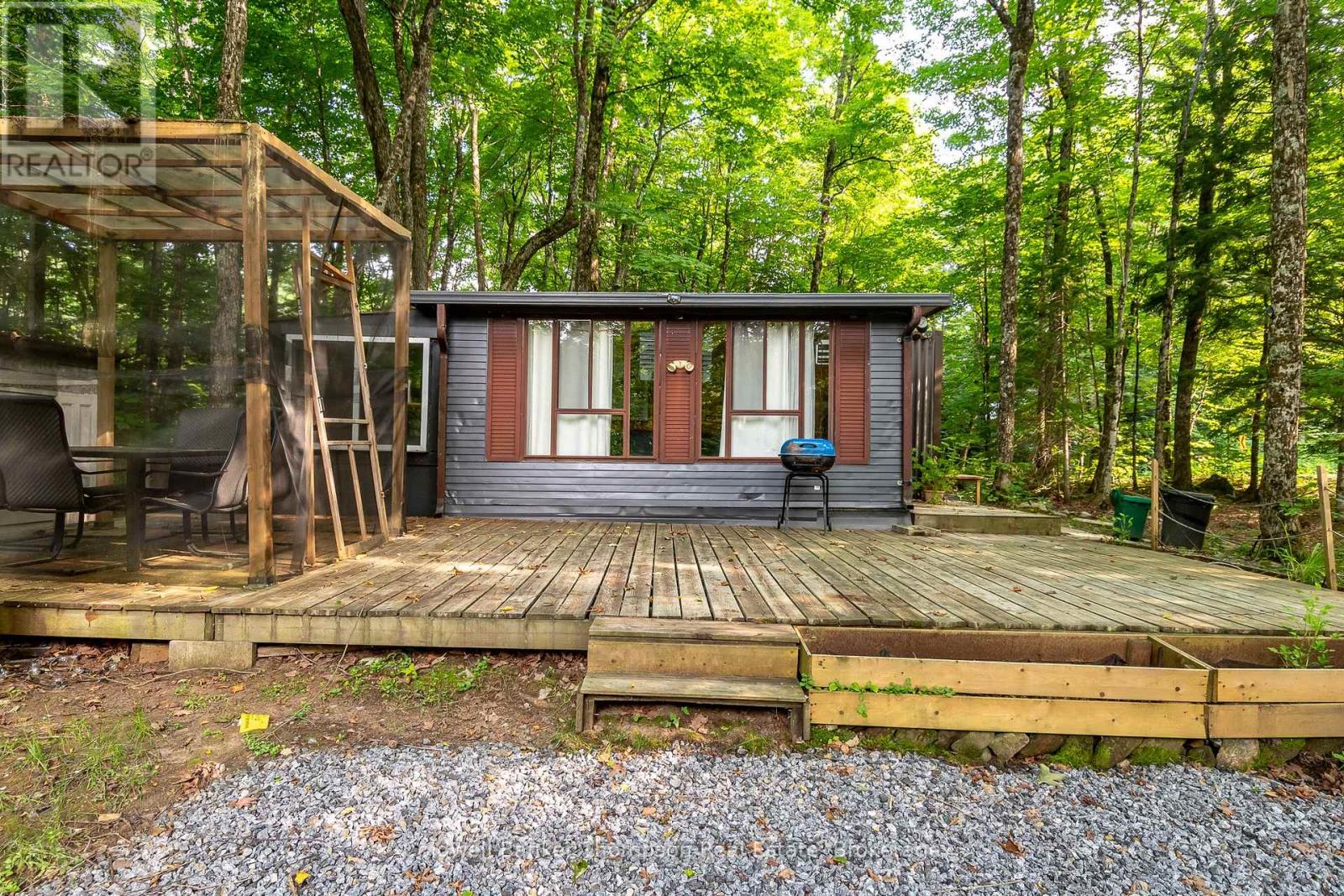 1106 Delia Road, Bracebridge, Ontario P0B 1L0 - Photo 4 - X12928198