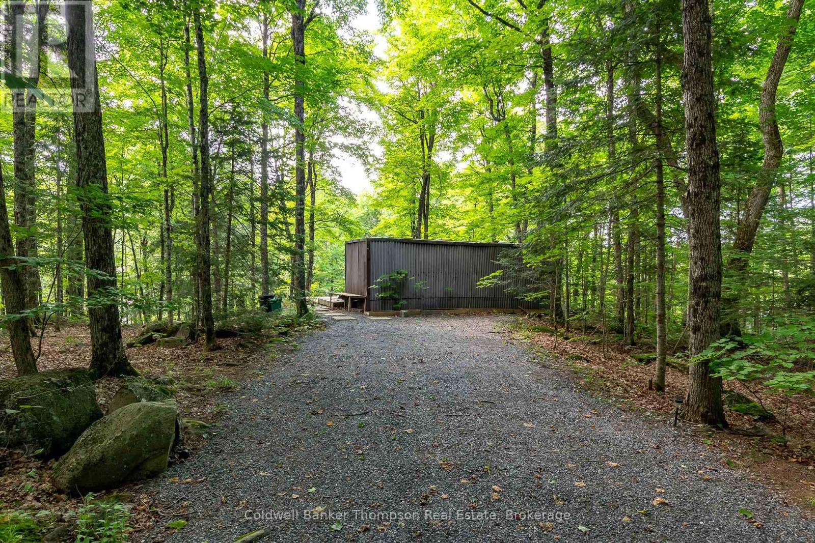 1106 Delia Road, Bracebridge, Ontario P0B 1L0 - Photo 6 - X12928198