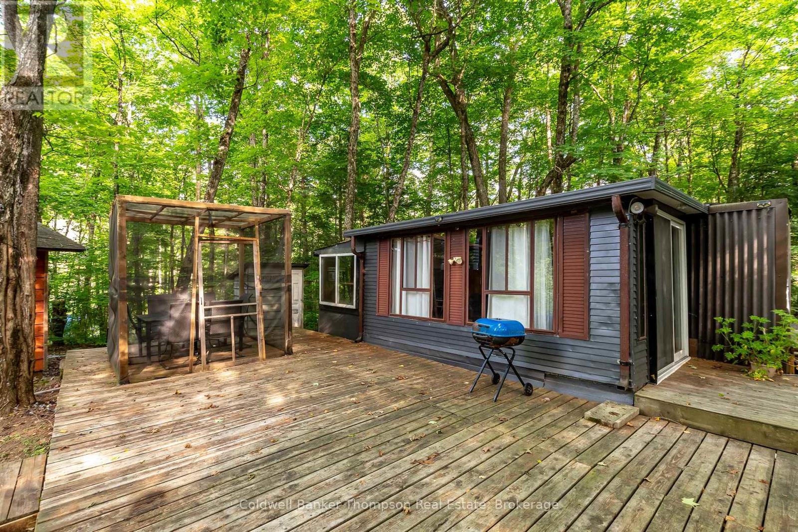 1106 Delia Road, Bracebridge, Ontario P0B 1L0 - Photo 9 - X12928198