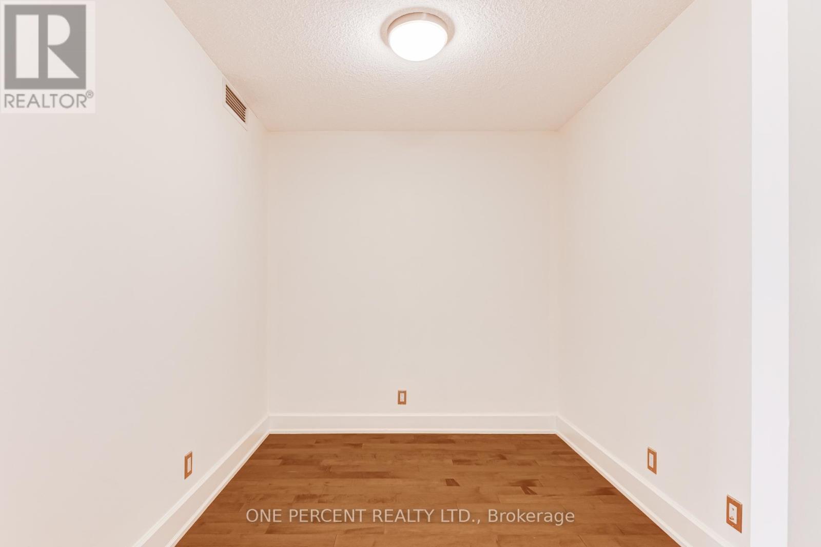 410 - 676 Sheppard Avenue E, Toronto, Ontario M2K 3E7 - Photo 14 - C12928088