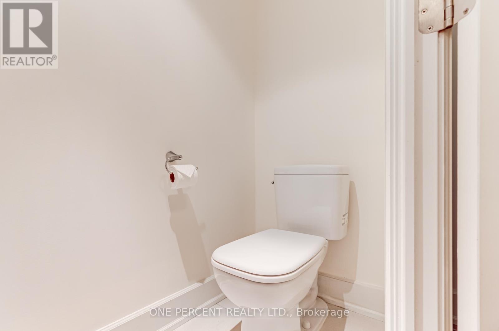 410 - 676 Sheppard Avenue E, Toronto, Ontario M2K 3E7 - Photo 18 - C12928088