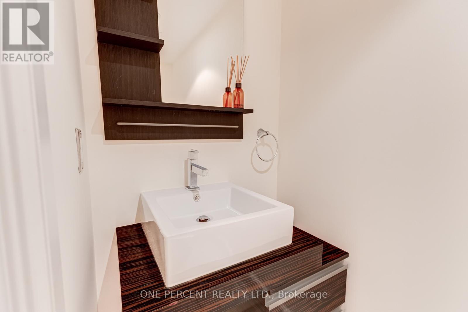 410 - 676 Sheppard Avenue E, Toronto, Ontario M2K 3E7 - Photo 19 - C12928088