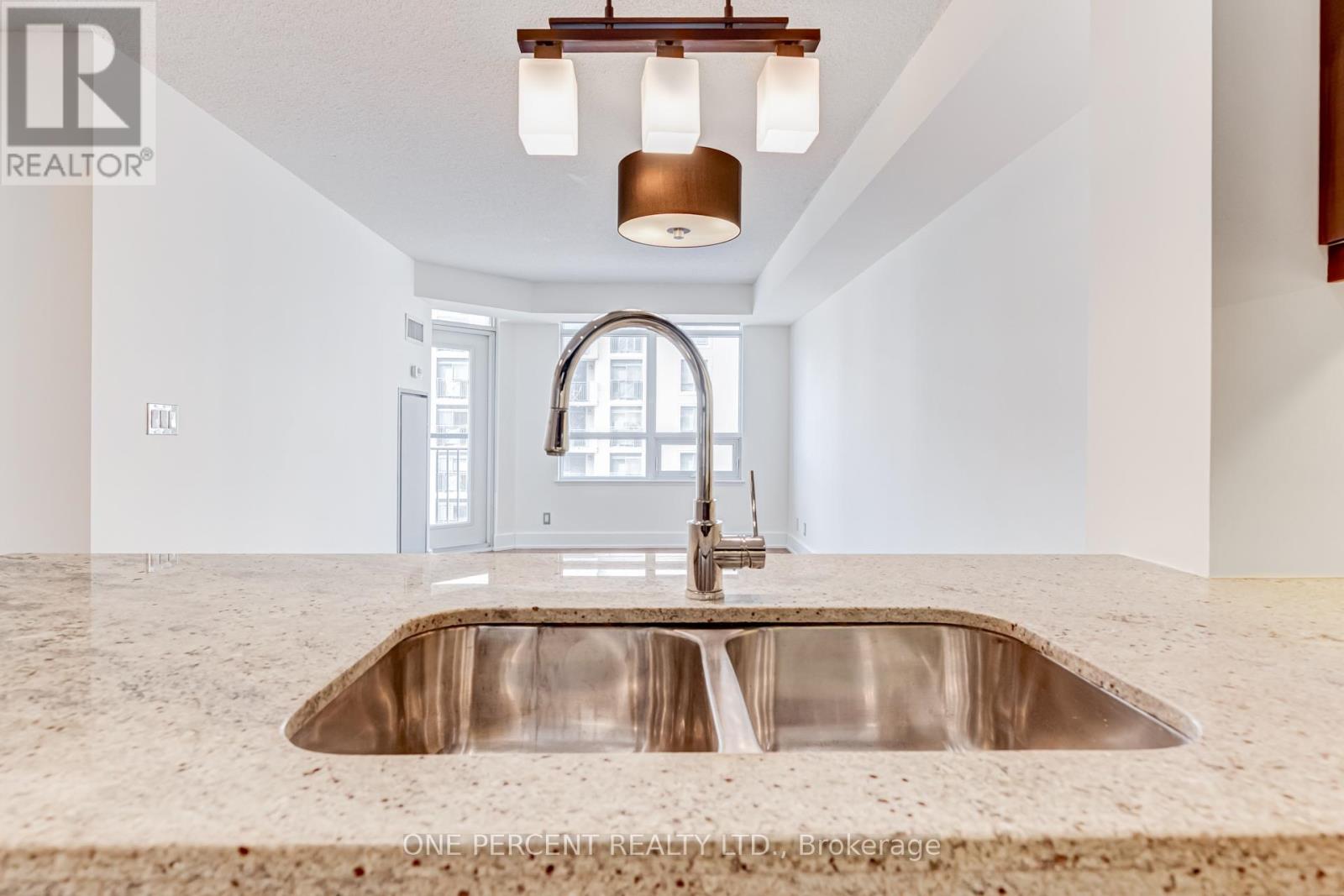 410 - 676 Sheppard Avenue E, Toronto, Ontario M2K 3E7 - Photo 24 - C12928088