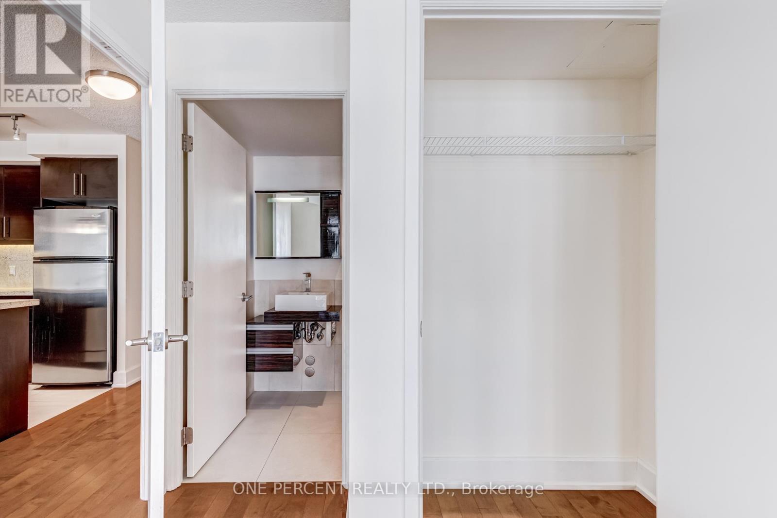 410 - 676 Sheppard Avenue E, Toronto, Ontario M2K 3E7 - Photo 36 - C12928088