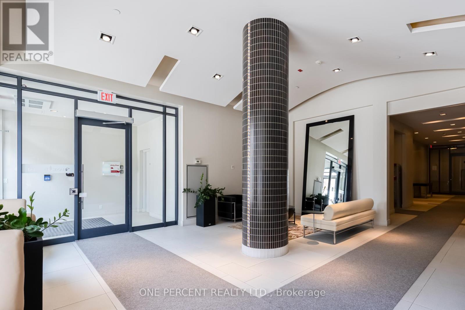 410 - 676 Sheppard Avenue E, Toronto, Ontario M2K 3E7 - Photo 7 - C12928088