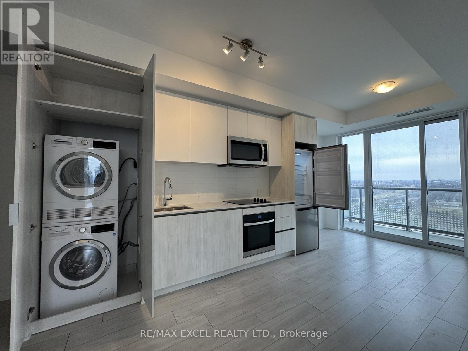 2405 - 5858 Yonge Street, Toronto, Ontario  M2M 0C6 - Photo 8 - C12928108