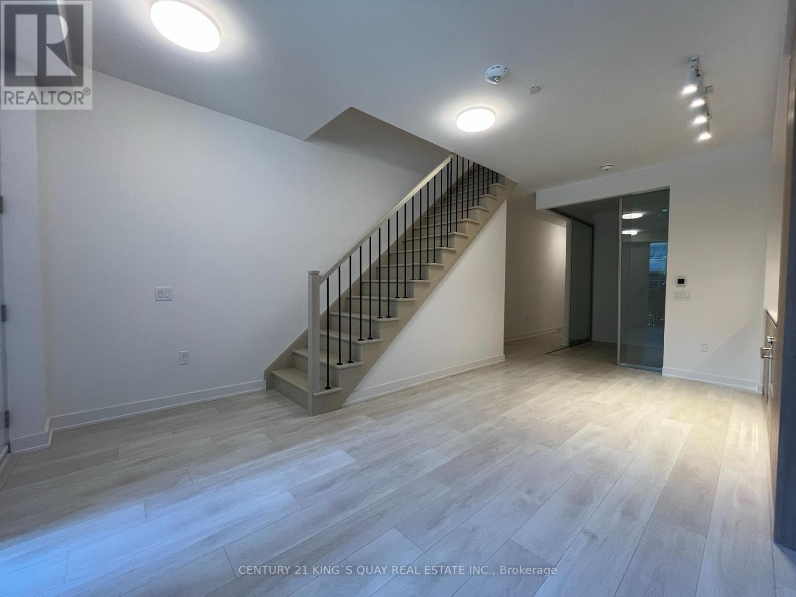 119 Broadway Avenue, Toronto, Ontario  M4P 0E7 - Photo 8 - C12928166