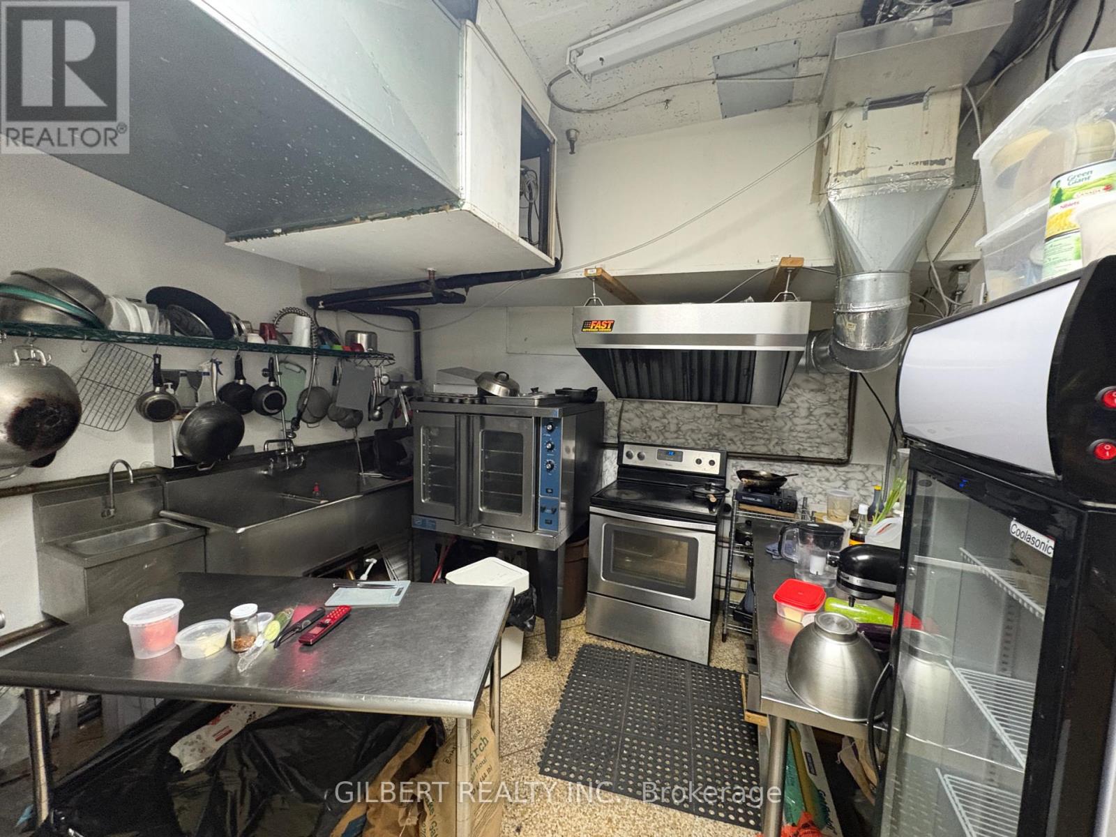 883 Eglinton Avenue W, Toronto, Ontario  M6C 2C1 - Photo 6 - C12928178