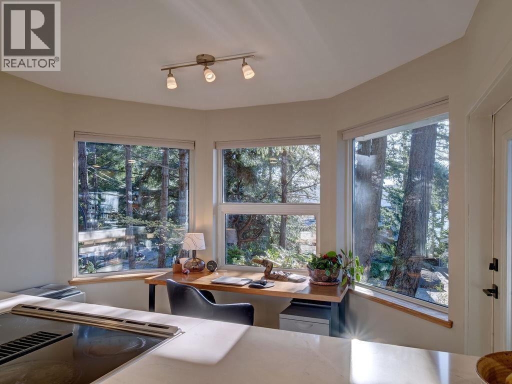 9291 Truman Road, Halfmoon Bay, British Columbia  V7Z 1B5 - Photo 22 - R3104238