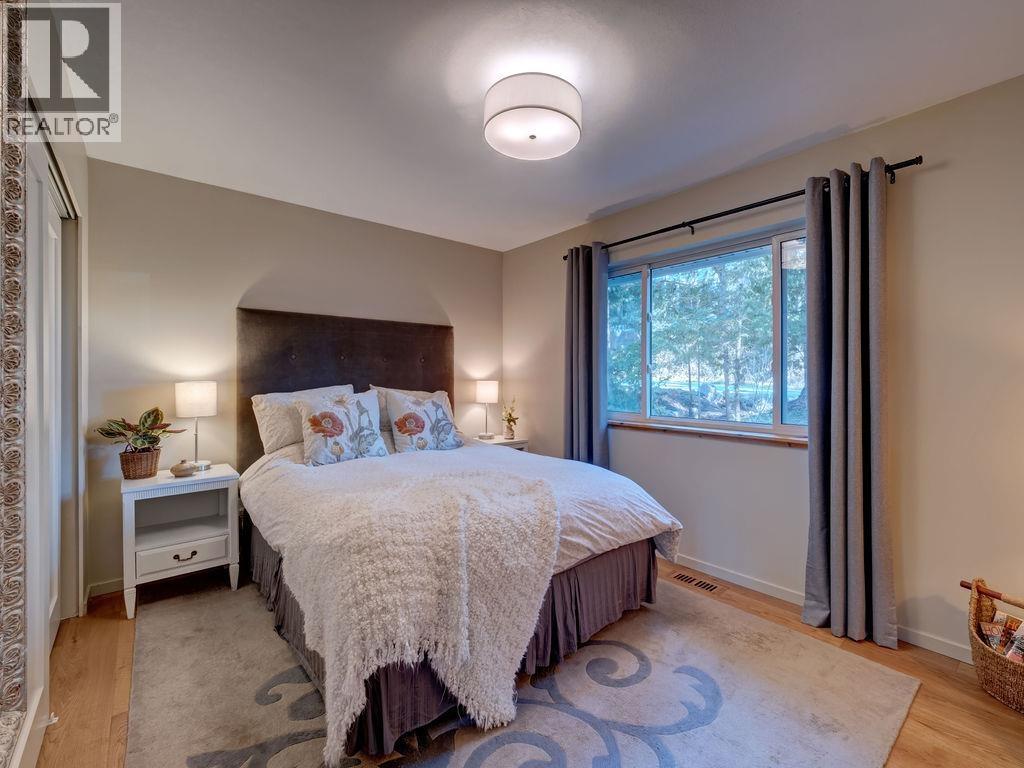 9291 Truman Road, Halfmoon Bay, British Columbia  V7Z 1B5 - Photo 27 - R3104238