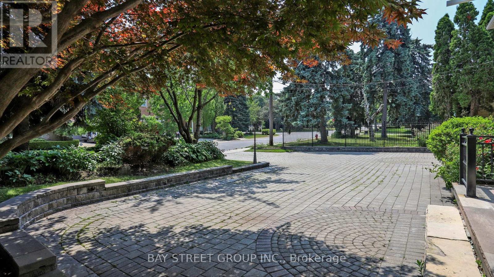 78 York Road, Toronto, Ontario  M2L 1H8 - Photo 4 - C12873870