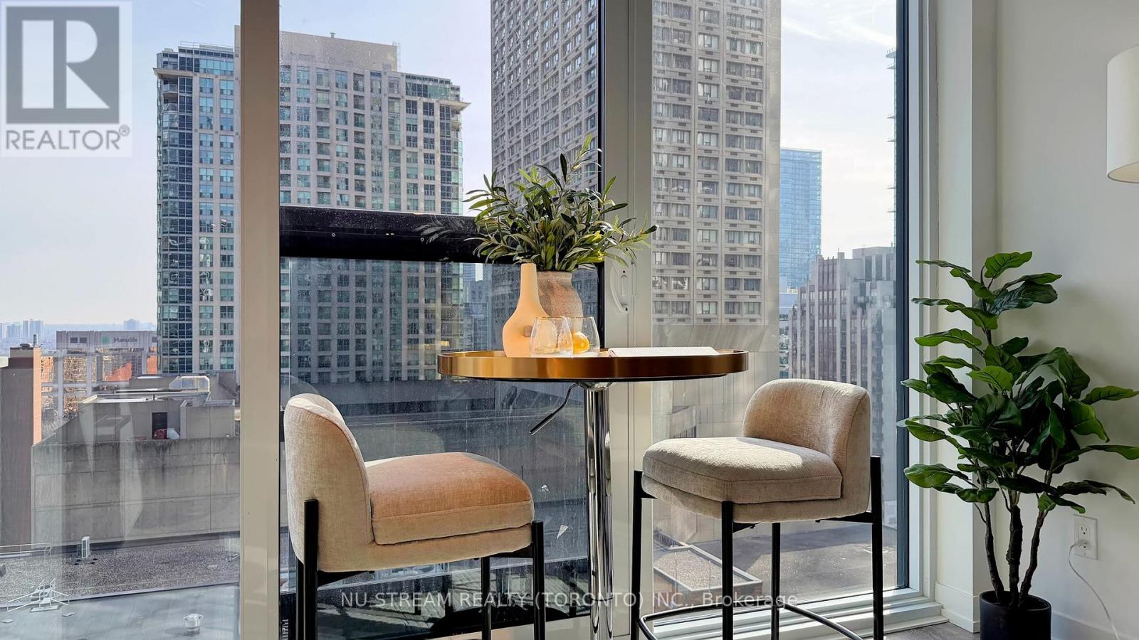 2011 - 771 Yonge Street, Toronto, Ontario  M4W 0B8 - Photo 25 - C12900222